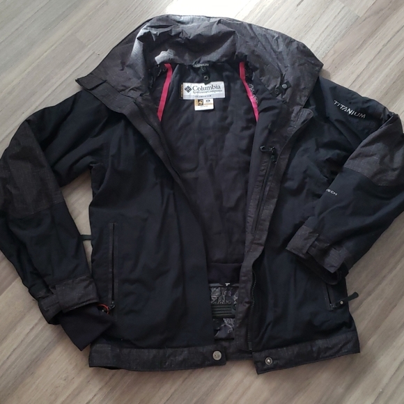 Columbia Jackets & Blazers - COLUMBIA COAT